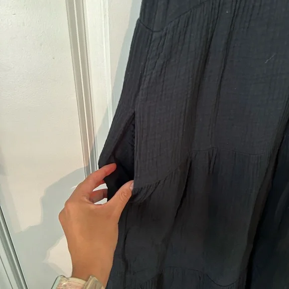 Marine Layer Corinne Double Cloth Maxi Dress - Picture 10 of 12